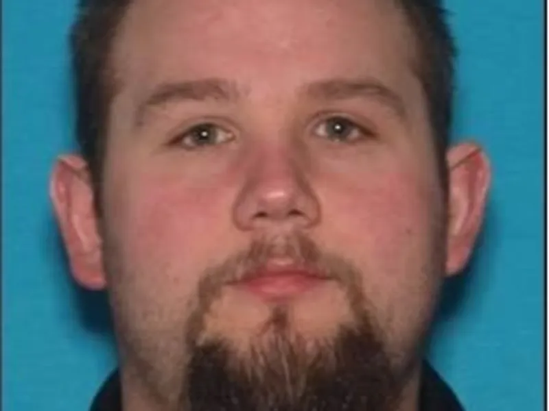 Independence, Kansas Police Department asks for public assistance in locating suspect