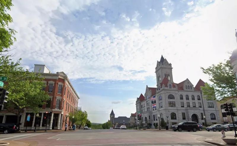 1 of America's Best Small Cities to Visit is in Missouri