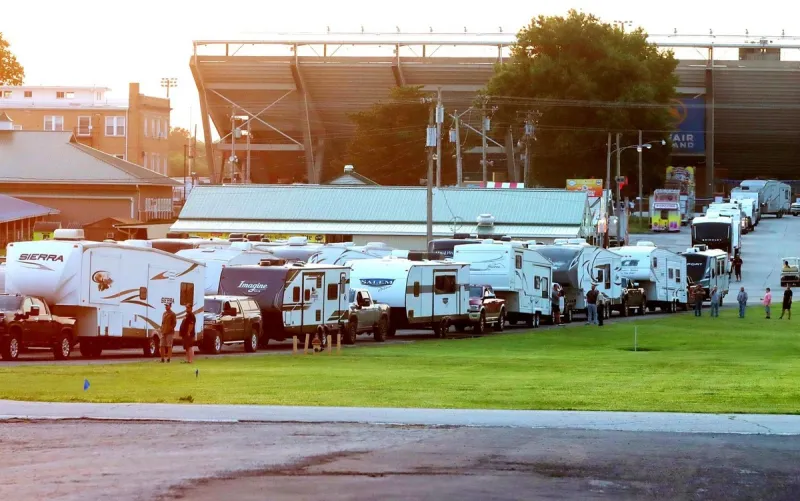 State Fair Campers Arrive in Sedalia