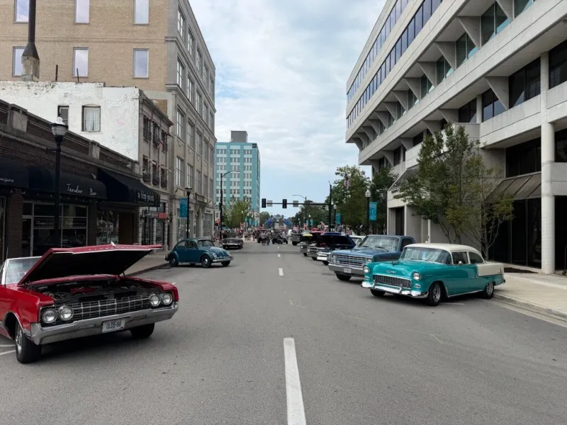 Organizers, business owners diverge on Birthplace of Route 66 Festival