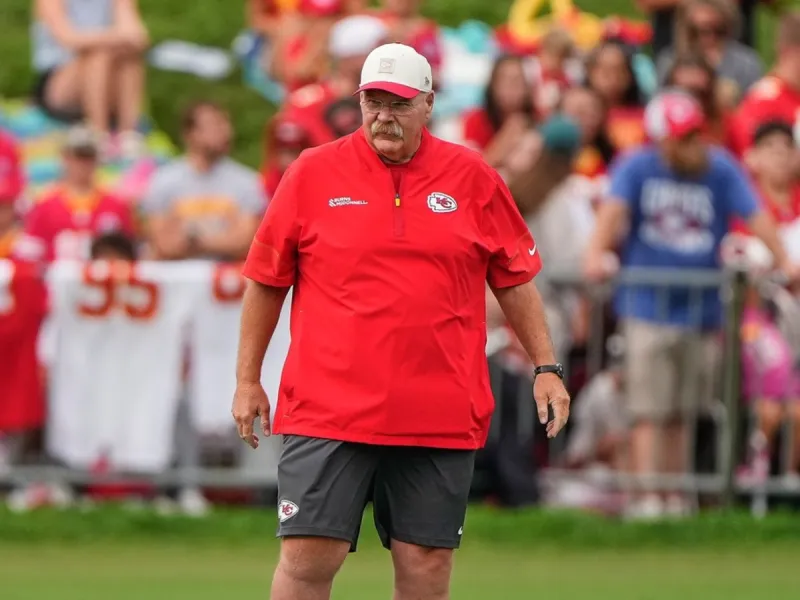 Chiefs' Eric Bieniemy returns to practice after wife's shooting at their Virginia home