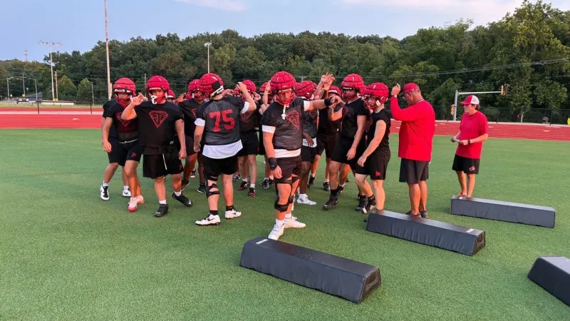 Jefferson City Jays hope to lean on strong senior class in 2026