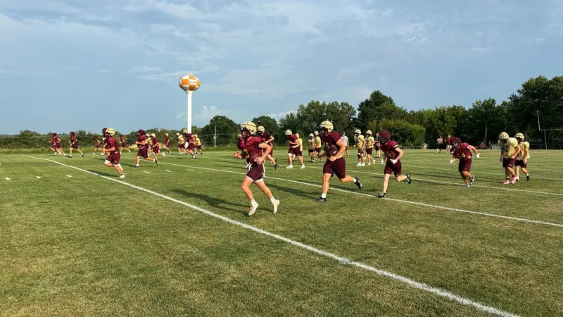 Eldon Mustangs seek strong finish as Nick Griffin enters Year 3 as head coach