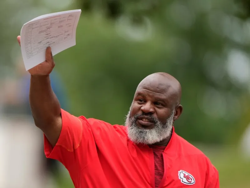 Bieniemy jokes wife Mia gave him blessing to rejoin Chiefs after she was shot at their Virginia home