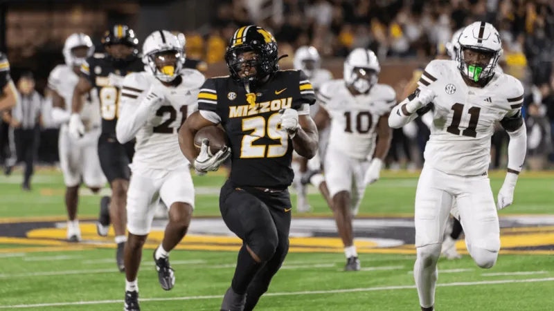 No. 25 Missouri faces a brutal slate as QB Austin Simmons arrives, RB Ahmad Hardy recovers