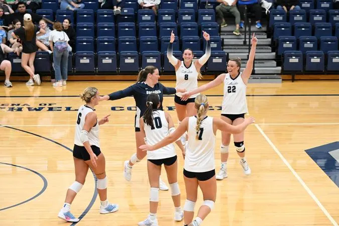 Columbia Sweeps Opening Day in Hampton Inn Classic