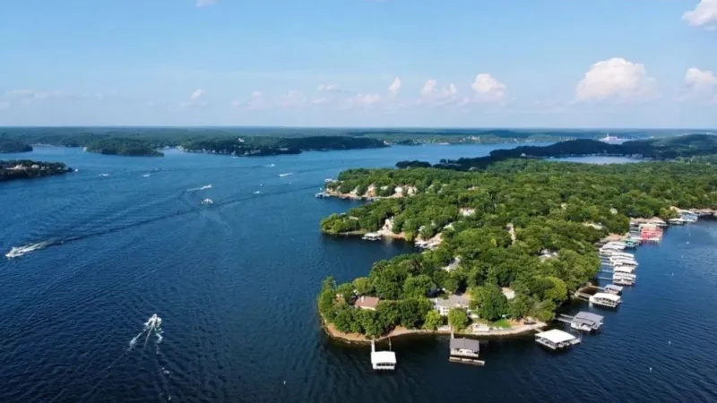 Jefferson City woman injured in personal watercraft crash at Lake of the Ozarks