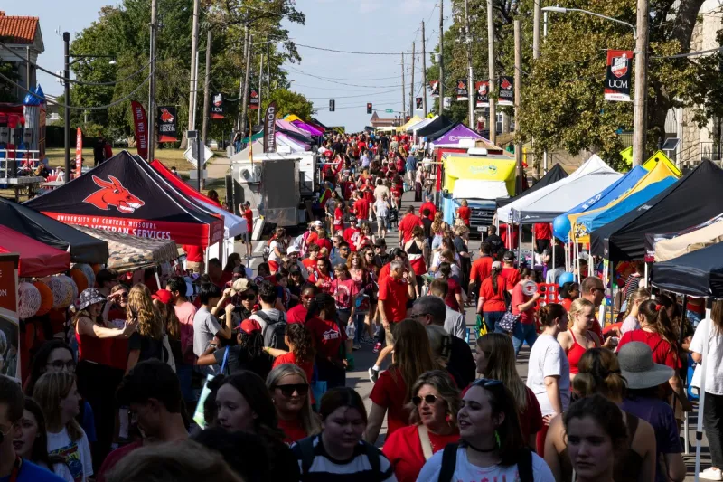 'Get the Red Out' Kicks Off UCM Mules Football Season