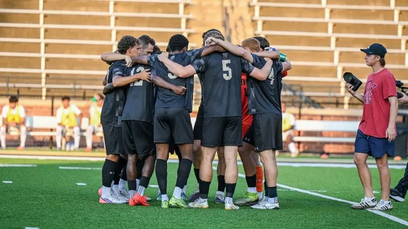 Men's Soccer Falls On The Road At IU Indy