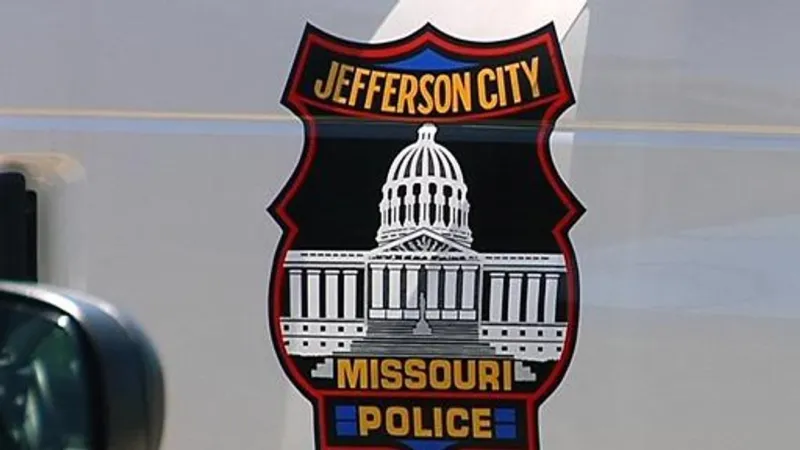 Four-vehicle crash injures two on Missouri River Bridge