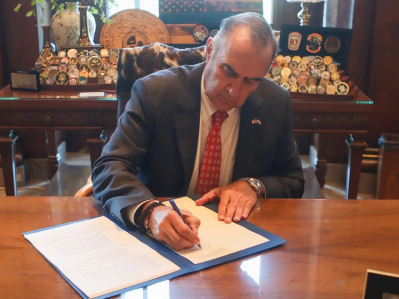 Kehoe creates Missouri child welfare task force to set statewide safety standards