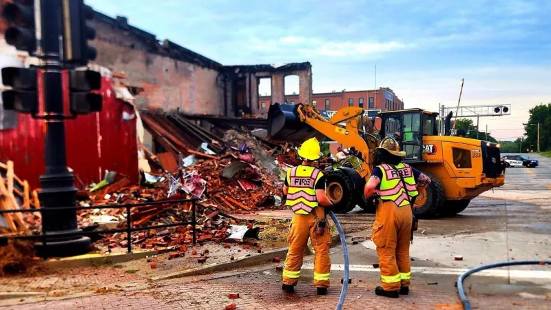 Sedalia building collapses during ongoing demolition
