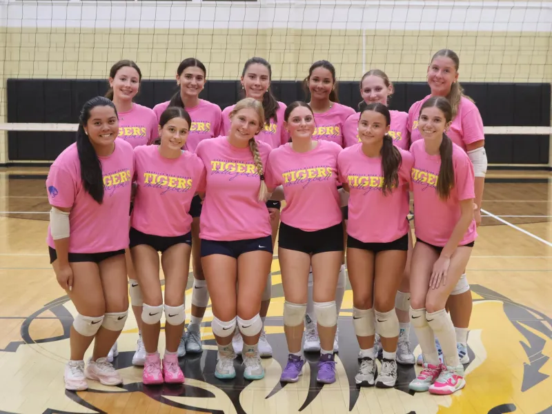Oakville girls volleyball team 'gels well'