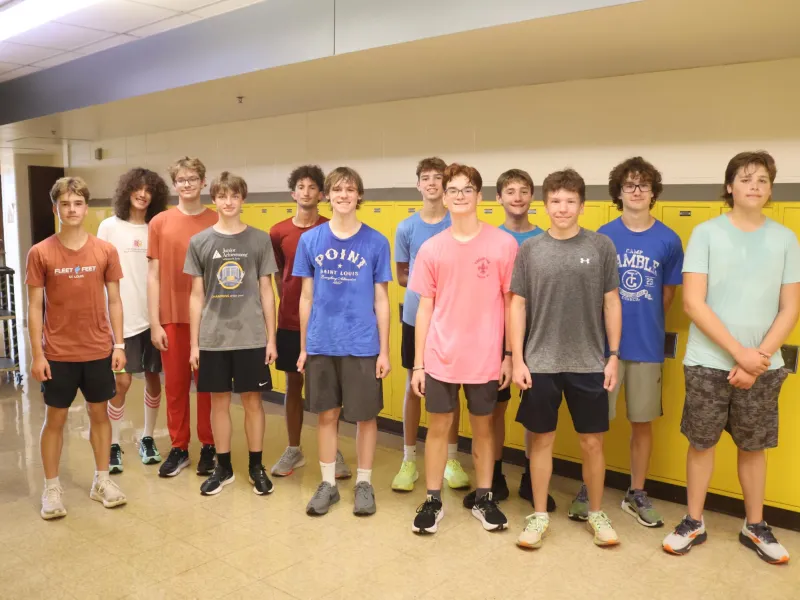 Oakville boys cross country welcomes returning state qualifier