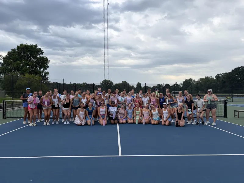 Key leaders return to Lindbergh girls tennis team