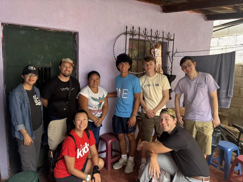 Church mission team serves in rural Guatemala
