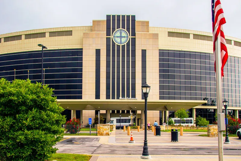 Mercy Springfield is center of choice for Walmart employees