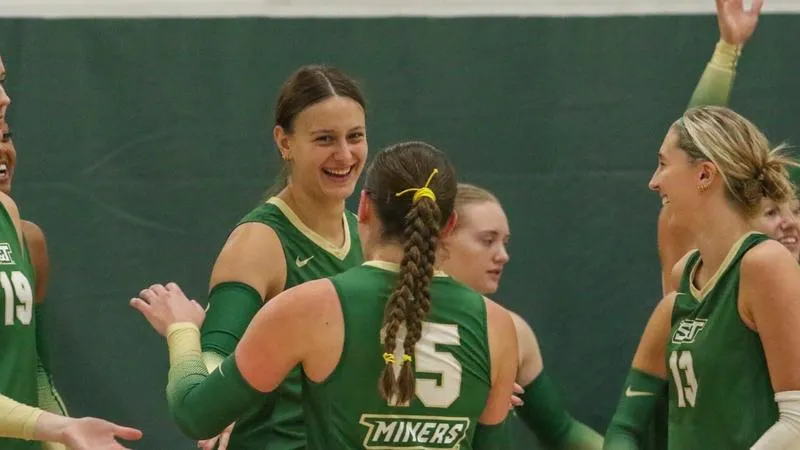 Miners Remain Undefeated After Tournament in Joplin