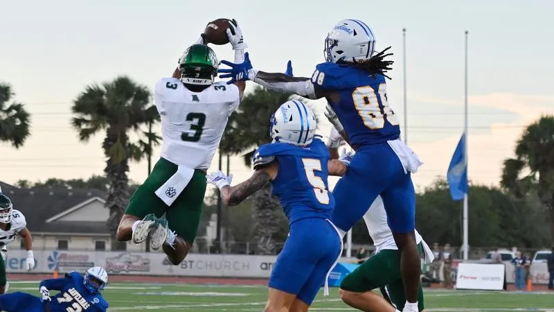 Bearcats roast Javelinas in football opener, 48-3
