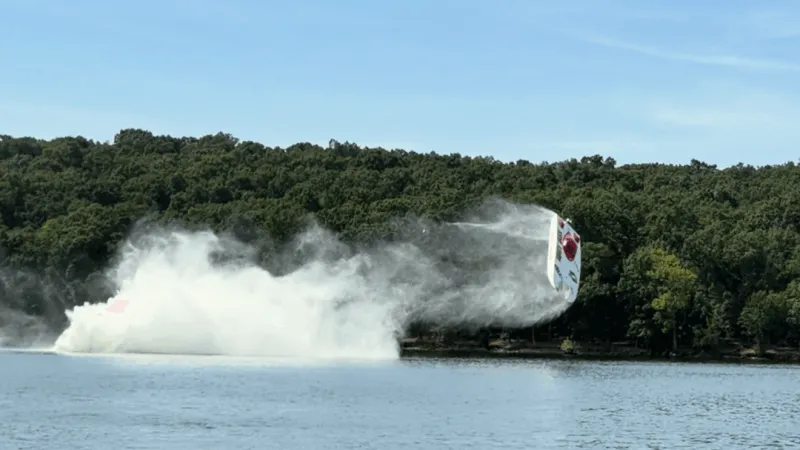 Two injured after boat flips at Lake of the Ozarks Shootout