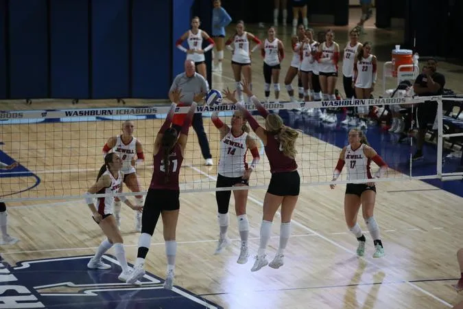 Volleyball Splits Day Two of Washburn Invite