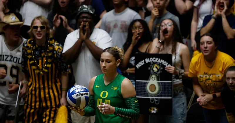 Crownover, Oregon close duck hunting season with 3-1 win over Mizzou volleyball