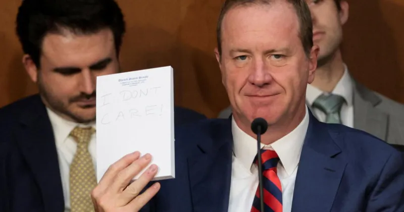 Letter: Making light of 'class clown' Schmitt normalizes destructive politics