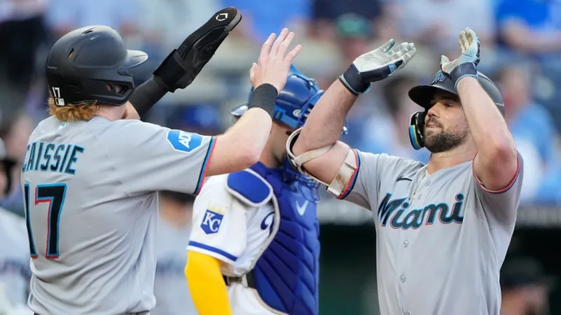 Graham Pauley drives in 4 as the Marlins beat the Royals 6-3