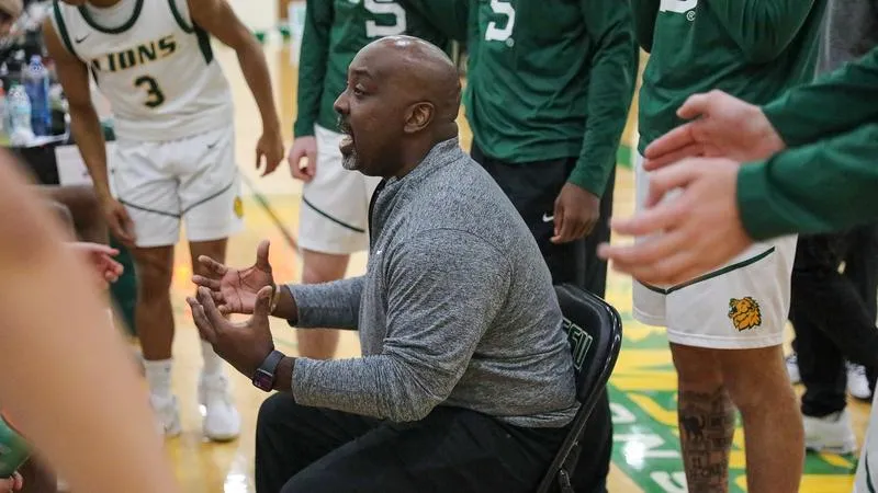 Owens Named Men's Basketball Associate Head Coach