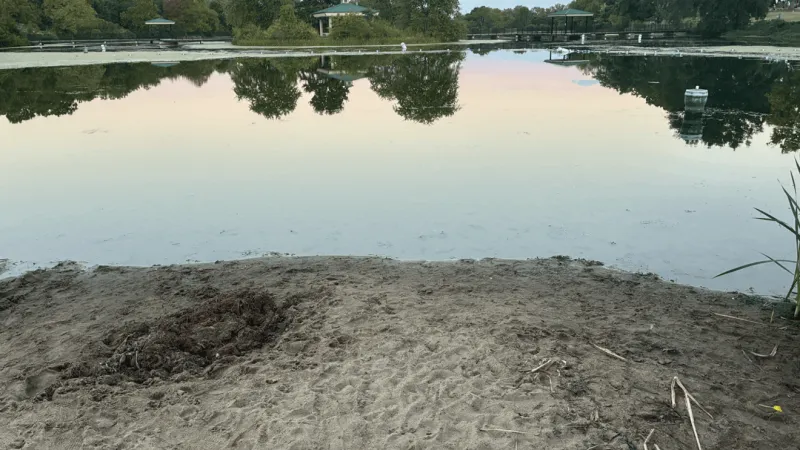 Columbia police investigate incident at Stephens Lake Park