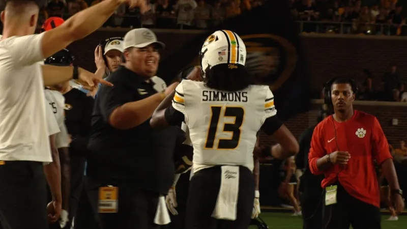 Simmons shines in Mizzou debut as Tigers blow out Arkansas-Pine Bluff to kick off season