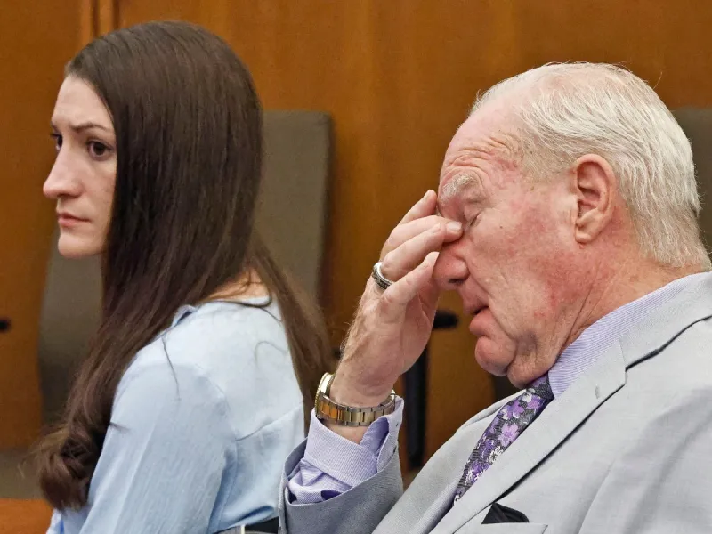 Judge in Lindsay Clancy trial gives defense 1 hour to appeal before declaring mistrial