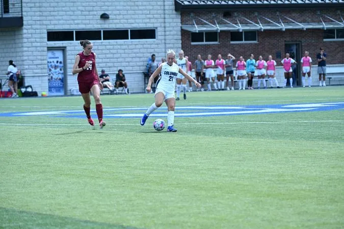 Lancers Top Cougars in Top-25 Showdown