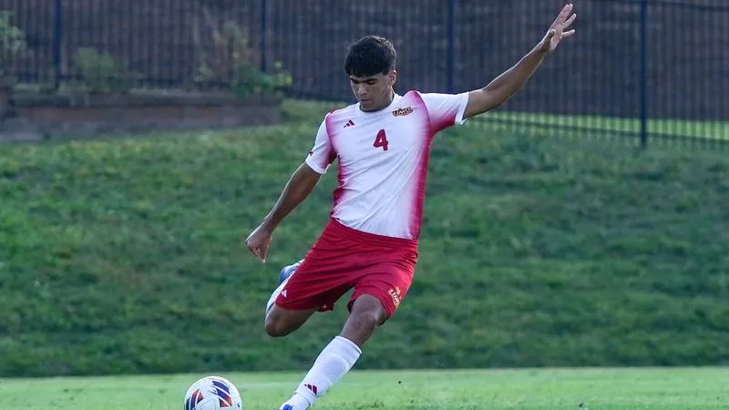 Tritons Draw With Bearcats in GLVC Opener