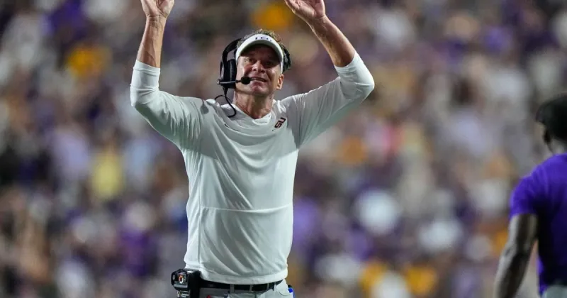 Lane Kiffin's debut with No. 11 LSU matches the hype in a 51-10 victory over outmatched Clemson