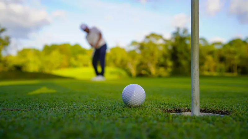 Win His & Hers Golf Clubs & Annual Memberships to The Range of KC