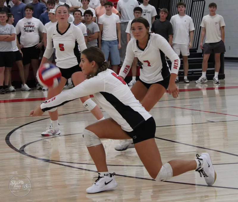 Lady Bearcats Battle Saxony Lutheran in Season Opener