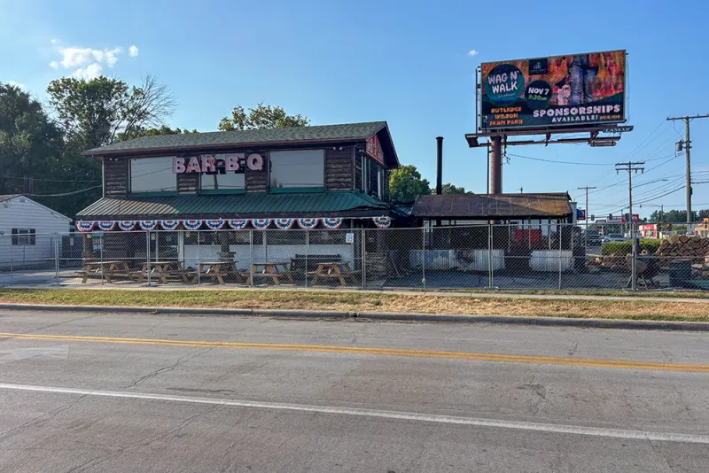 Fire at Buckingham temporarily closes restaurant