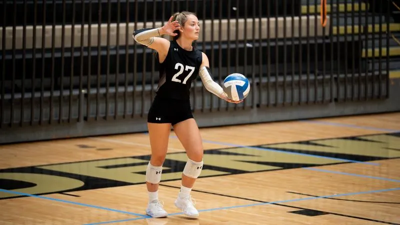 Women's Volleyball Continues Nonconference Play at Illinois