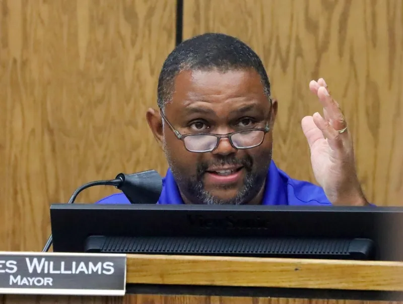Sedalia Council Votes to Censure Mayor Williams