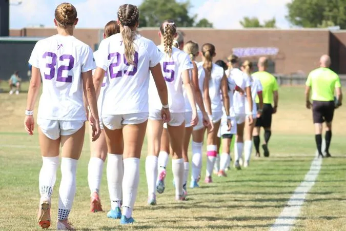 Bearcats Fall to No. 14 Pittsburg State