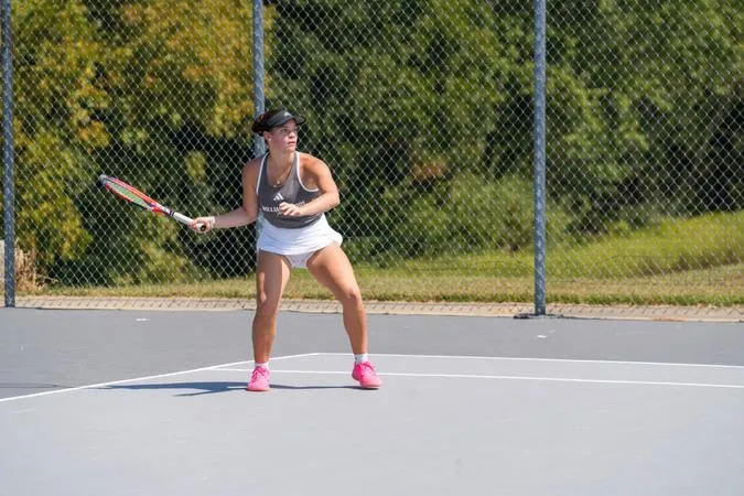 Owls Start 2026-27 Season with a Thunderous 6-1 Win