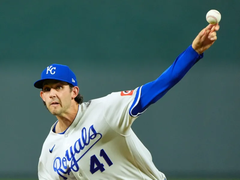 Witt homers to help the Royals beat the Diamondbacks 5-2