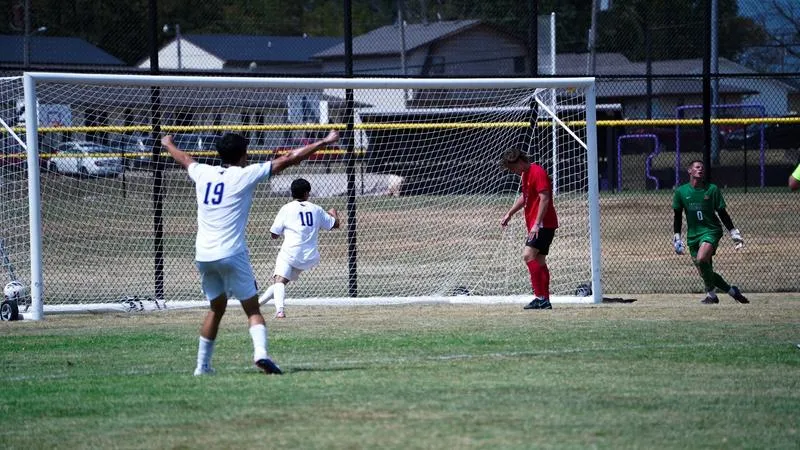 Men's Soccer Ends Non-Conference Play With a 7-0 Victory
