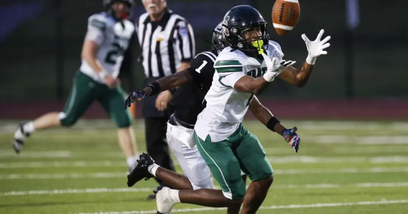 Pattonville holds off Lafayette to win battle of unbeatens. 'Believe in yourself.'