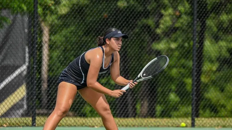 Woemn's Tennis Completes First Tournament Of The Fall