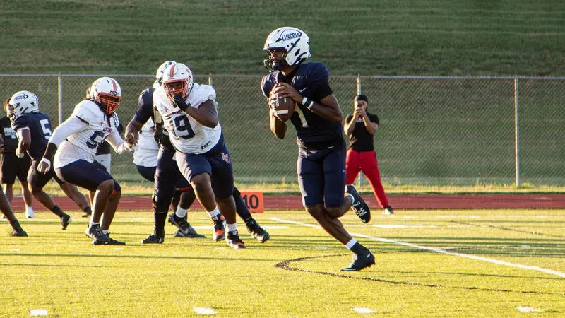 Blue Tigers Fall in Battle of the LUs