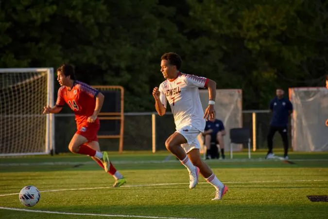 Cardinals Unable To Take Down Greyhounds