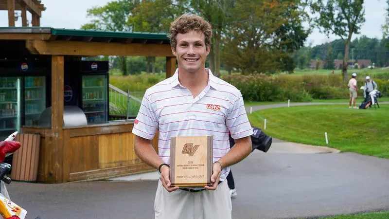 Cox Claims Medalist Honors At Region Preview