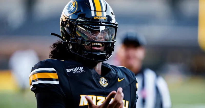 As pass protection holds up, Mizzou QB Simmons has hit his stride